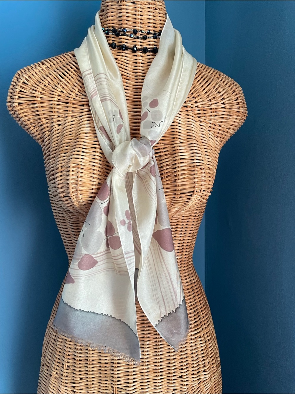 Vintage Pier Scarf Pastel Floral Fringed Oblong Cream Dusty Rose Grey 70’s